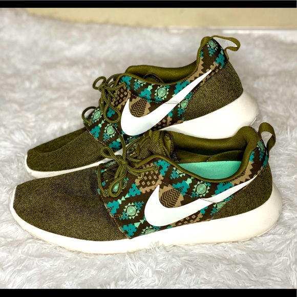 aztec print nike shoes